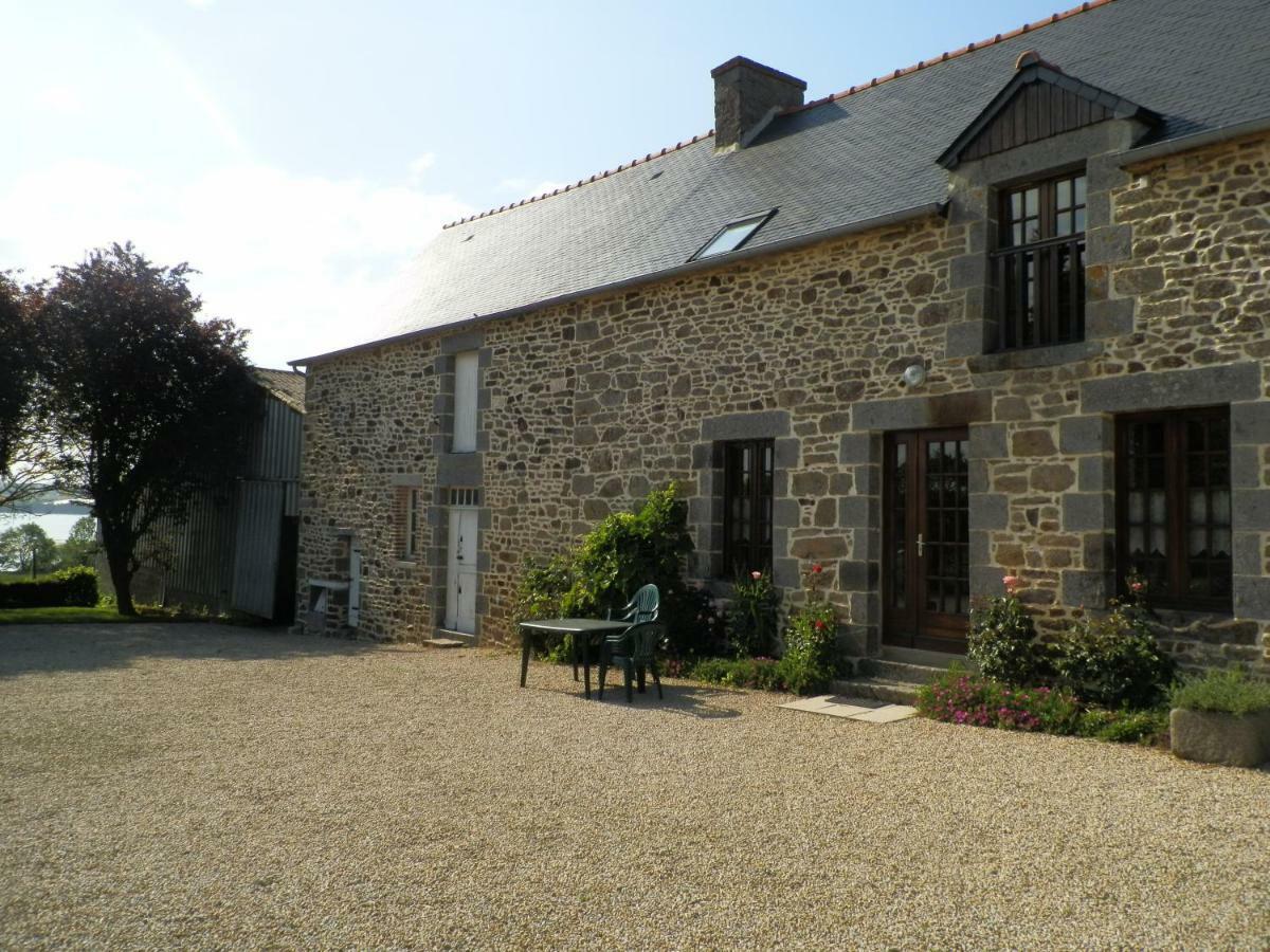 Des Ferrieres * La Ville-ès-Nonais